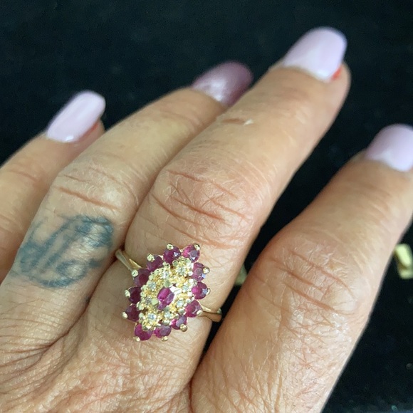 Gorgeous July Birthstone Ring Ruby,Diamonds,14k - Picture 12 of 16